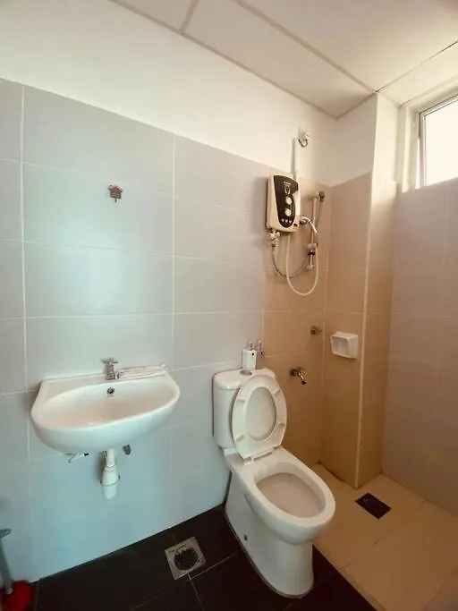 Apartment Mount Austin #Akademik Suite 3B2R 4-6Pax #Mspro Johor Bahru